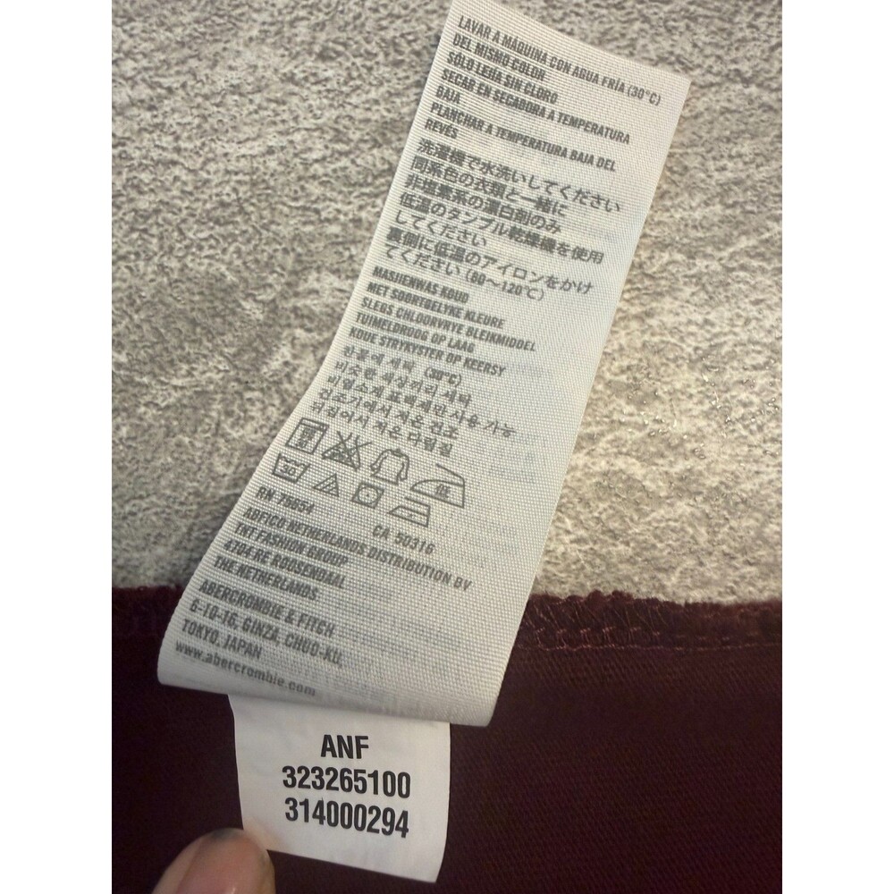 Hollister SZ XL Men's Burgundy Logo Long Sleeve T-shirt Crew Neck 2000s Vintage - Picture 9 of 10